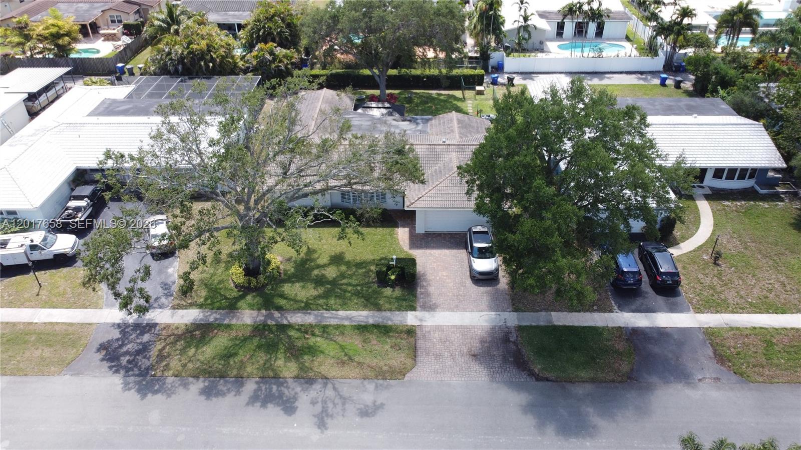 4900 Cleveland Street Hollywood, FL 33021 - Photo 19 of 25