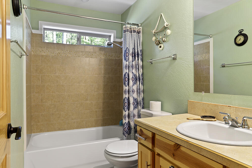 141 Warren Road Selma, OR 97538 - Photo 27 of 52 25