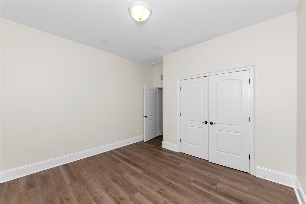 2500 Green Bay Road, Unit 403 Evanston, IL 60201 - Photo 12 of 16 a view of an empty room