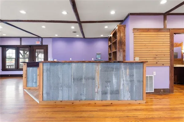 $350,000 | 121 U.S. Highway 40, Odessa, MO 64076