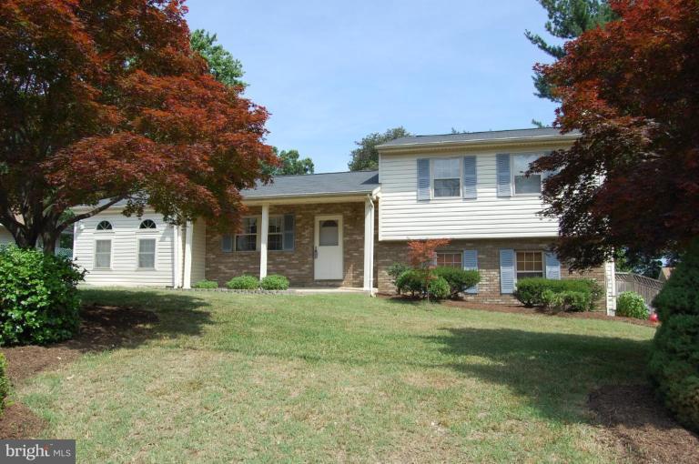 1912 Hilltop Road Pasadena, MD 21122 - Photo 1 of 27 Exterior (Main)