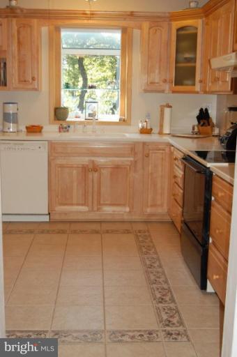 1912 Hilltop Road Pasadena, MD 21122 - Photo 7 of 27 Kitchen #2