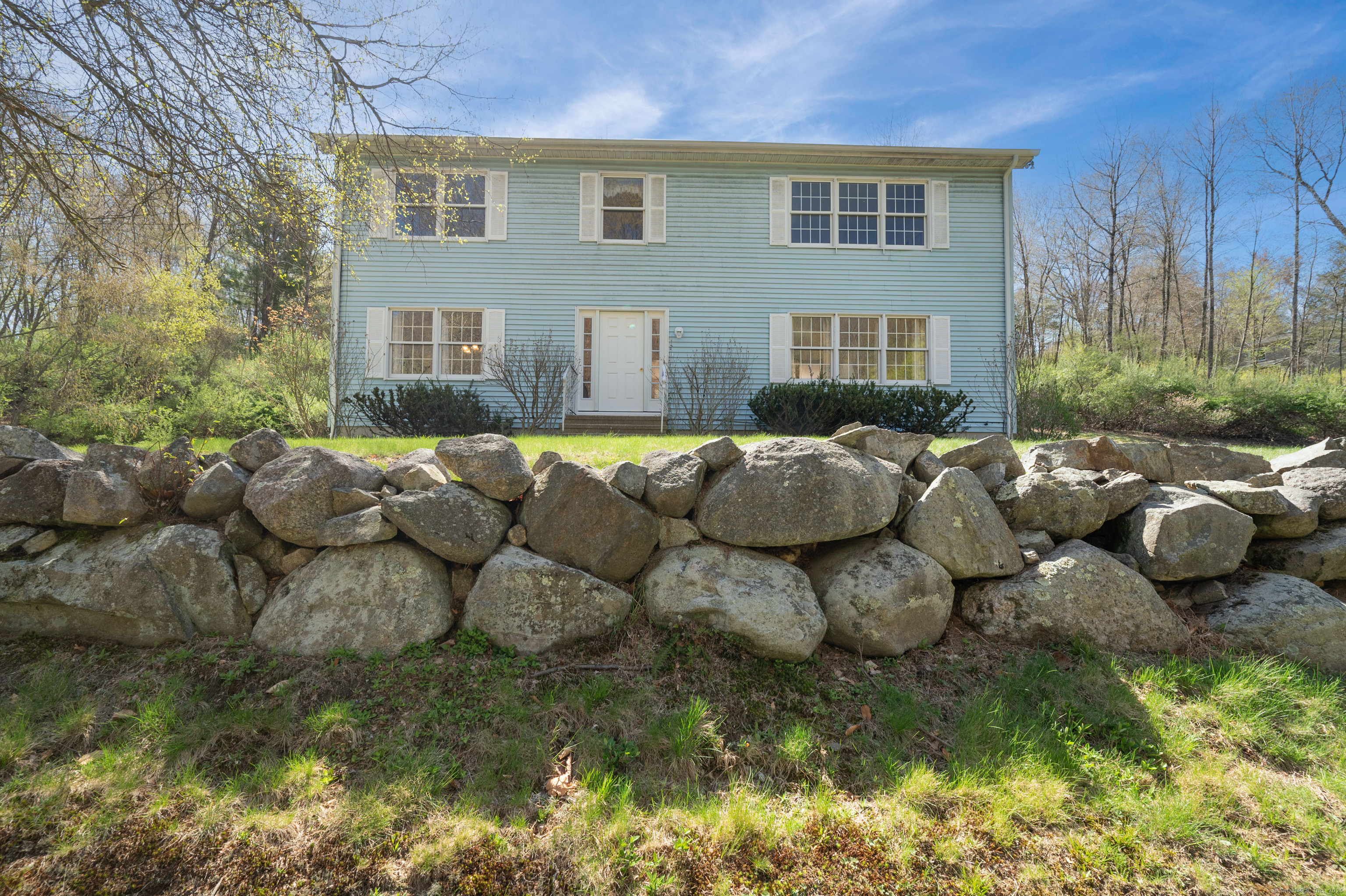 188 Huntingtown Road Newtown, CT 06470 - Photo 1 of 1