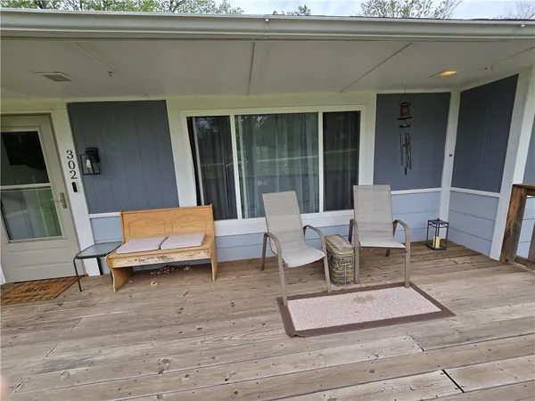 $189,000 | 302 Dement Street, Mound City, KS 66056