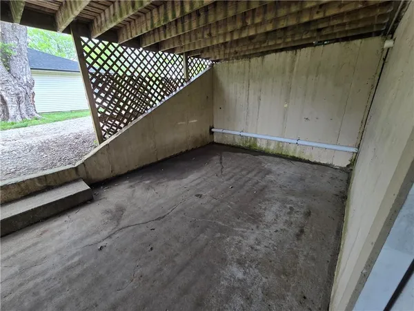 $189,000 | 302 Dement Street, Mound City, KS 66056