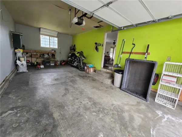 $189,000 | 302 Dement Street, Mound City, KS 66056
