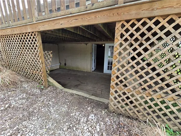$189,000 | 302 Dement Street, Mound City, KS 66056