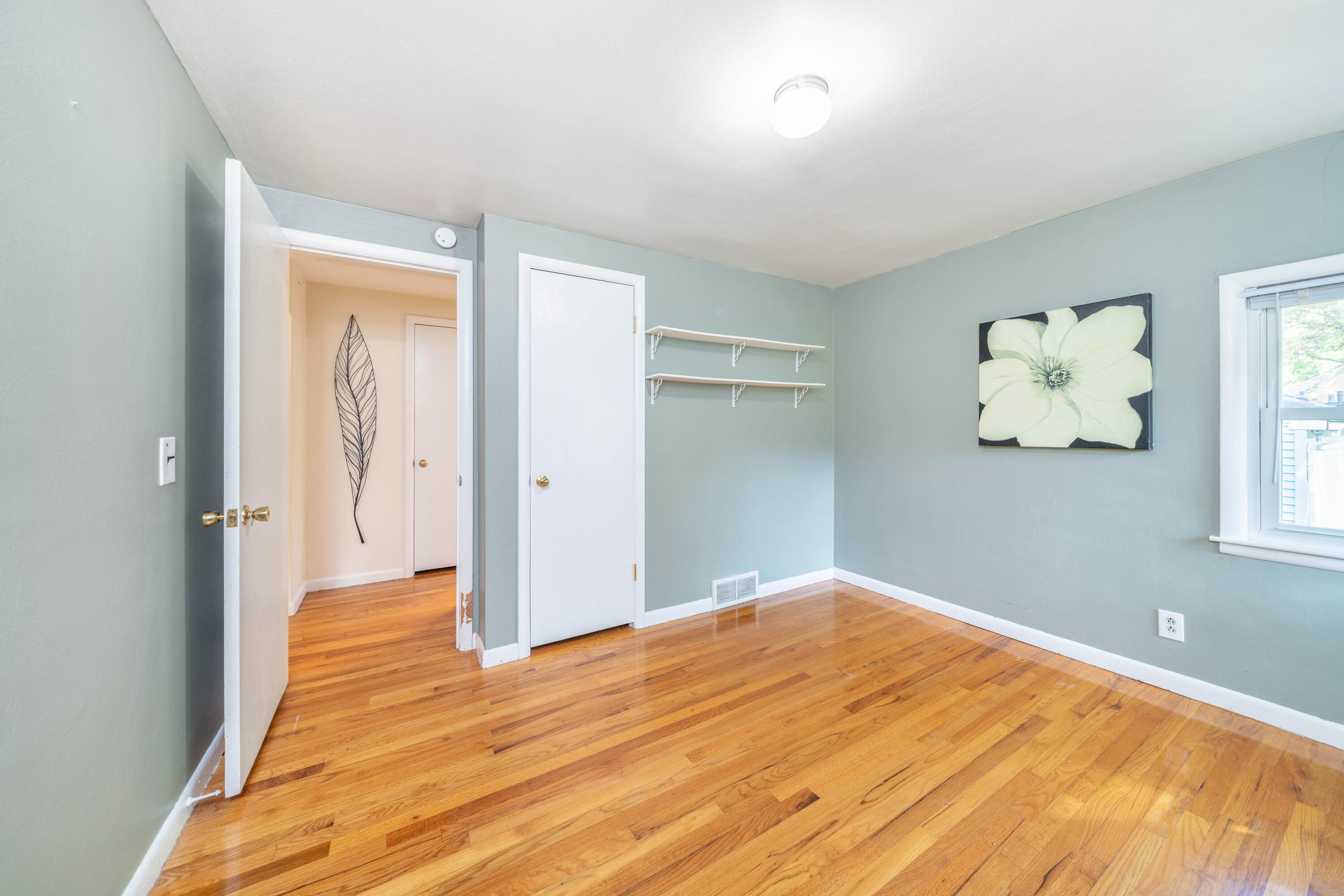 1122 Manor Street Kalamazoo, MI 49006 - Photo 14 of 25 1122_Manor_St_23