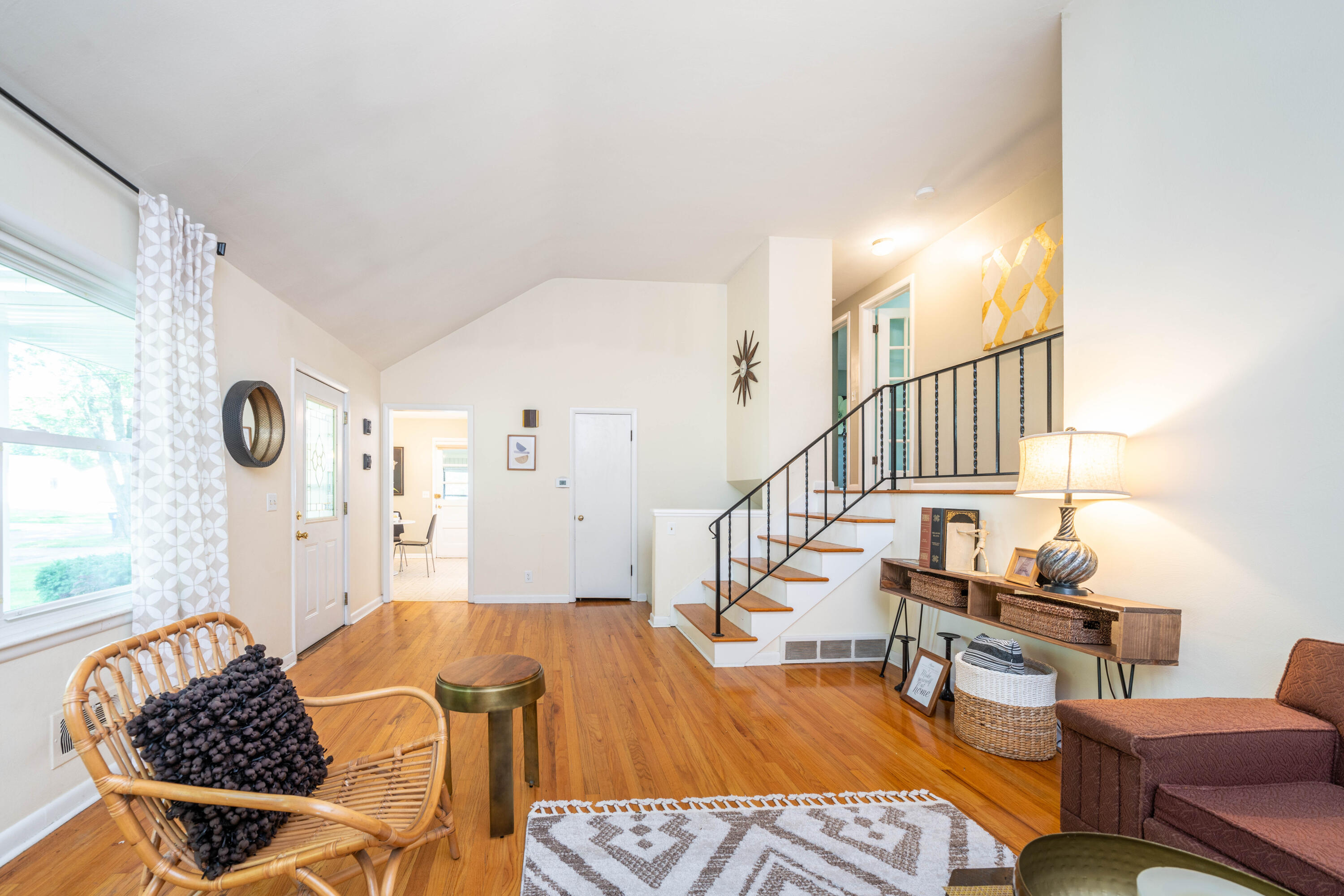 1122 Manor Street Kalamazoo, MI 49006 - Photo 6 of 25 1122_Manor_St_05