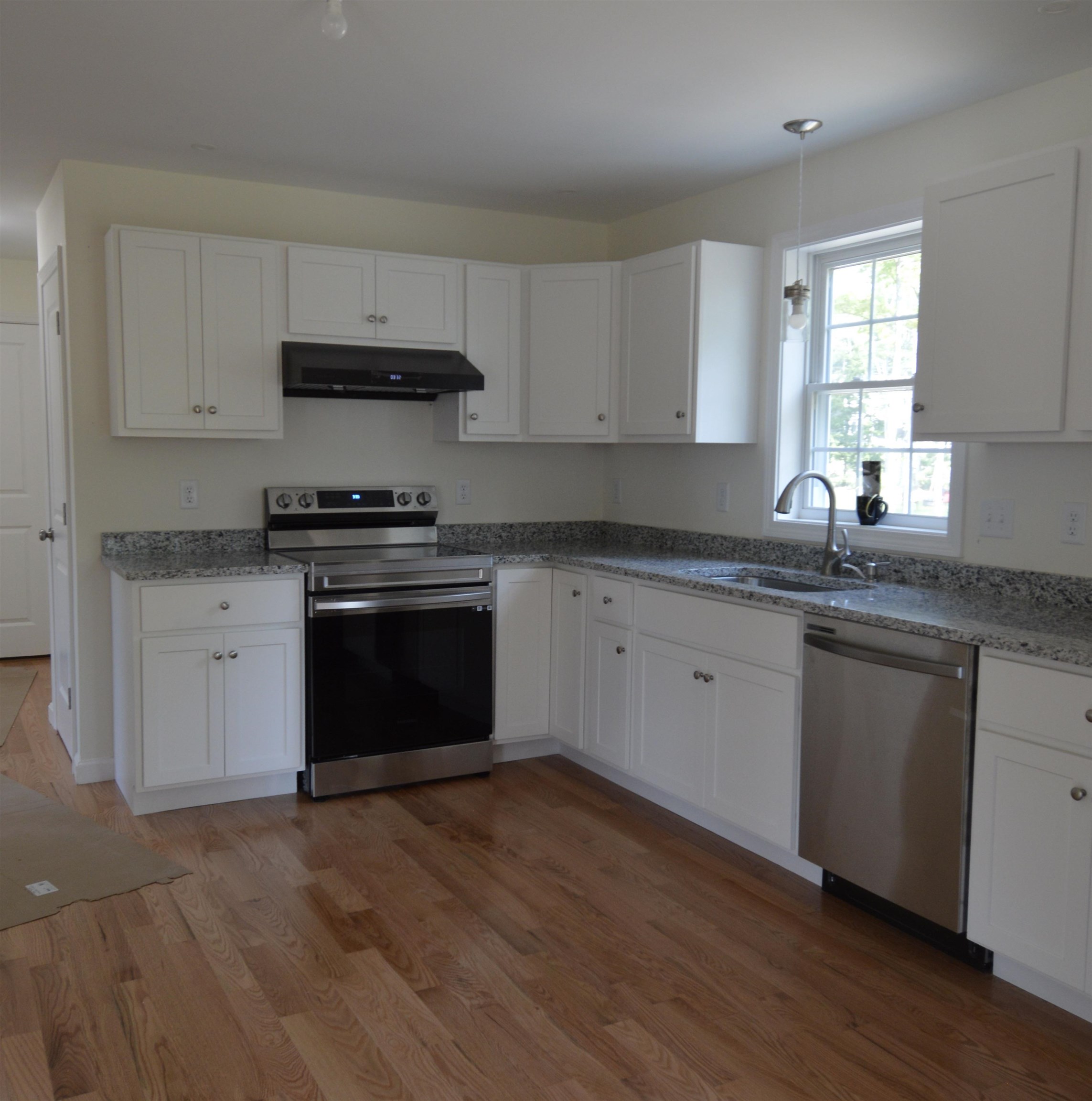 48 Ida Circle, Unit 31022 Rochester, NH 03868 - Photo 2 of 13