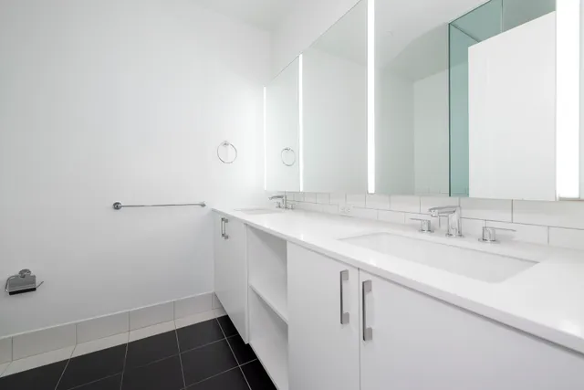 $8,216 | 70 Pine Street, Unit 3204 | Financial District