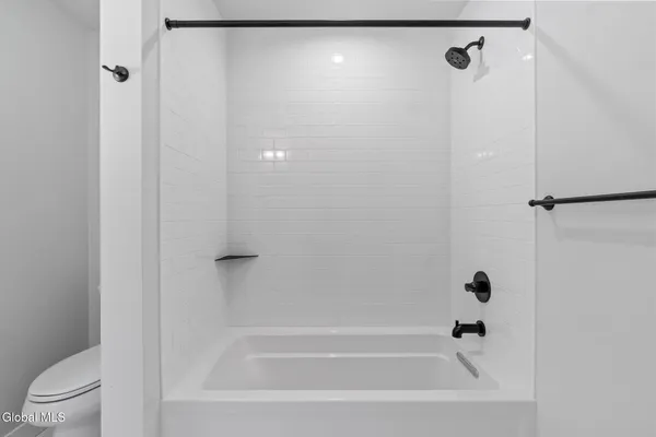 $670,000 | 13 Footpath Way, Lake George, NY 12845