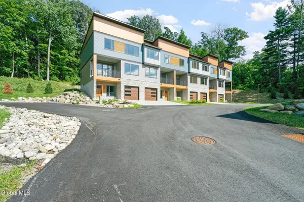 $670,000 | 13 Footpath Way, Lake George, NY 12845