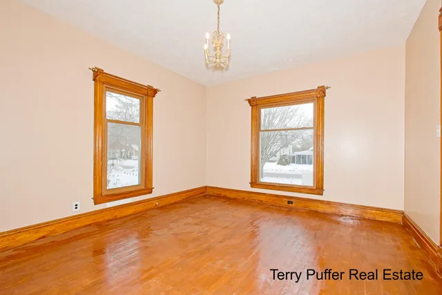 $289,900 | 528 South Jefferson Street, Hastings, MI 49058