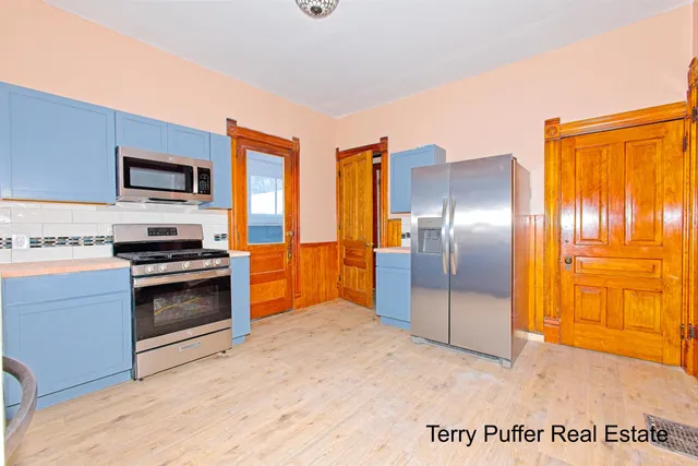 $289,900 | 528 South Jefferson Street, Hastings, MI 49058