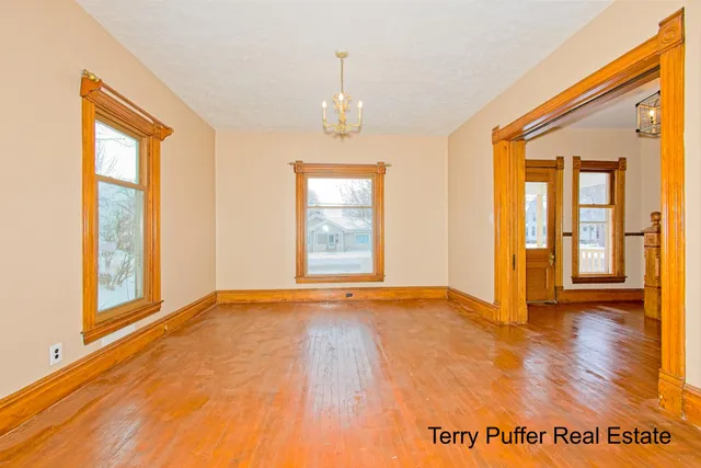 $299,900 | 528 South Jefferson Street, Hastings, MI 49058