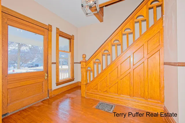 $289,900 | 528 South Jefferson Street, Hastings, MI 49058