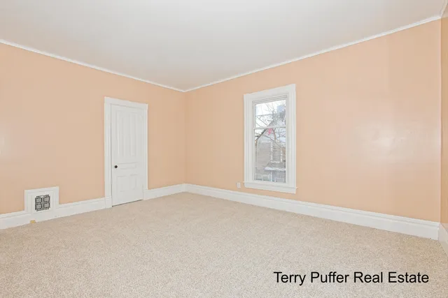 $289,900 | 528 South Jefferson Street, Hastings, MI 49058