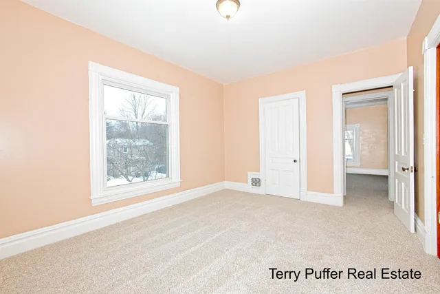 $289,900 | 528 South Jefferson Street, Hastings, MI 49058