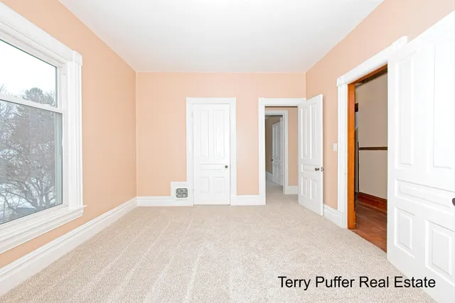 $289,900 | 528 South Jefferson Street, Hastings, MI 49058