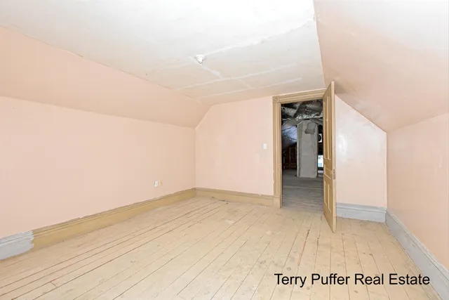 $289,900 | 528 South Jefferson Street, Hastings, MI 49058