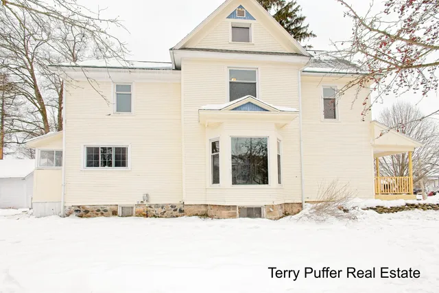 $299,900 | 528 South Jefferson Street, Hastings, MI 49058