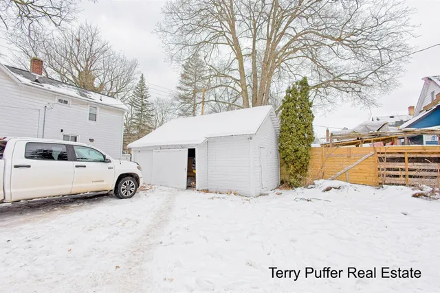 $289,900 | 528 South Jefferson Street, Hastings, MI 49058