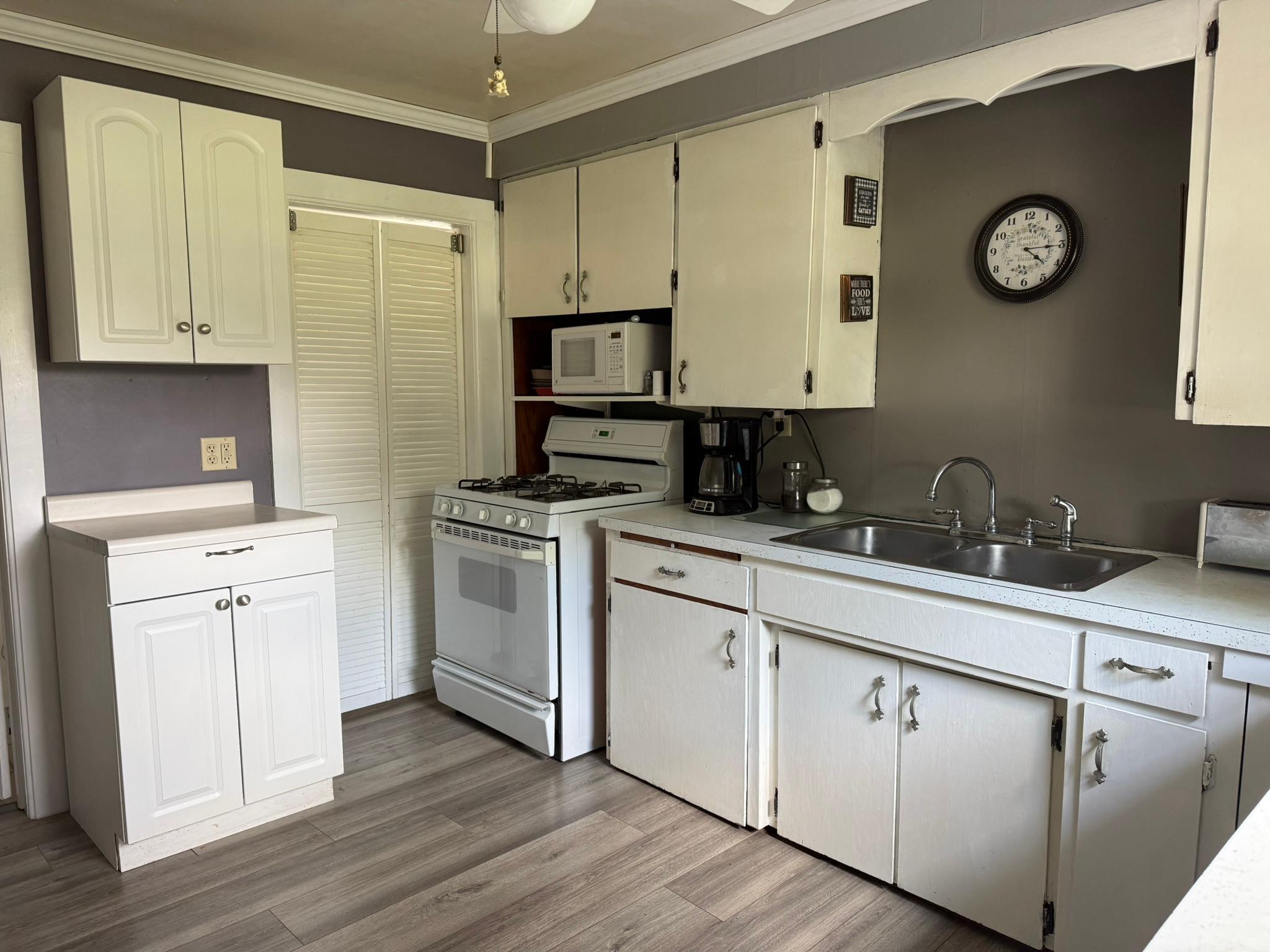 245 5th Avenue Northeast Blooming Prairie, MN 55917 - Photo 9 of 21