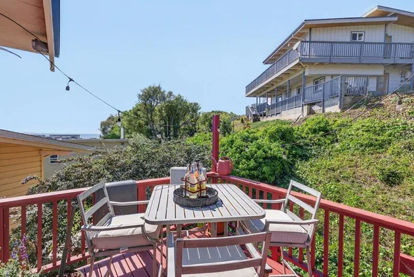 $1,488,000 | 261 Aptos Beach Drive, Aptos, CA 95003