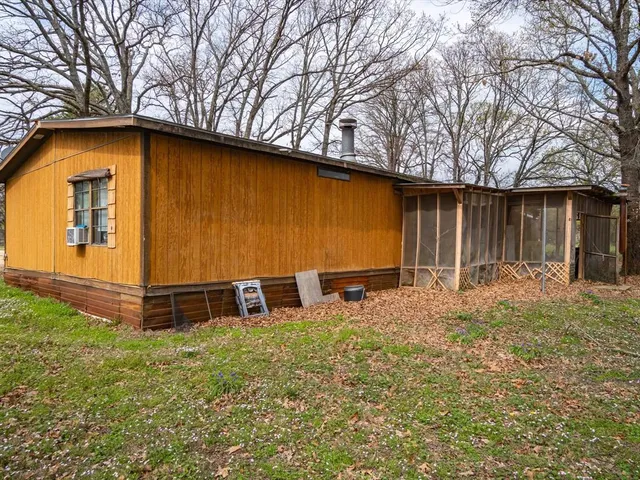 a front view of house with yard