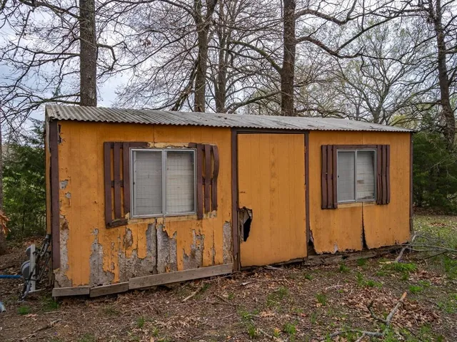 a view of a storage & utility room