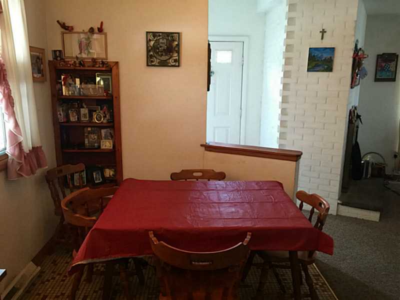 12 Midland Road Westerly, RI 02891 - Photo 17 of 23 Dining Area. w/ 2 built-in Hutches