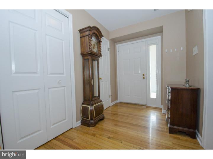 37 Independence Place Wayne, PA 19087 - Photo 2 of 24 Foyer