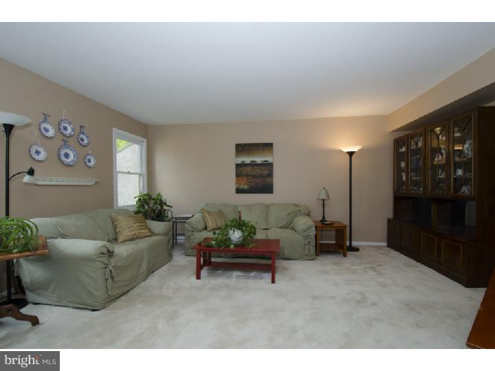 37 Independence Place Wayne, PA 19087 - Photo 10 of 24 Family Room