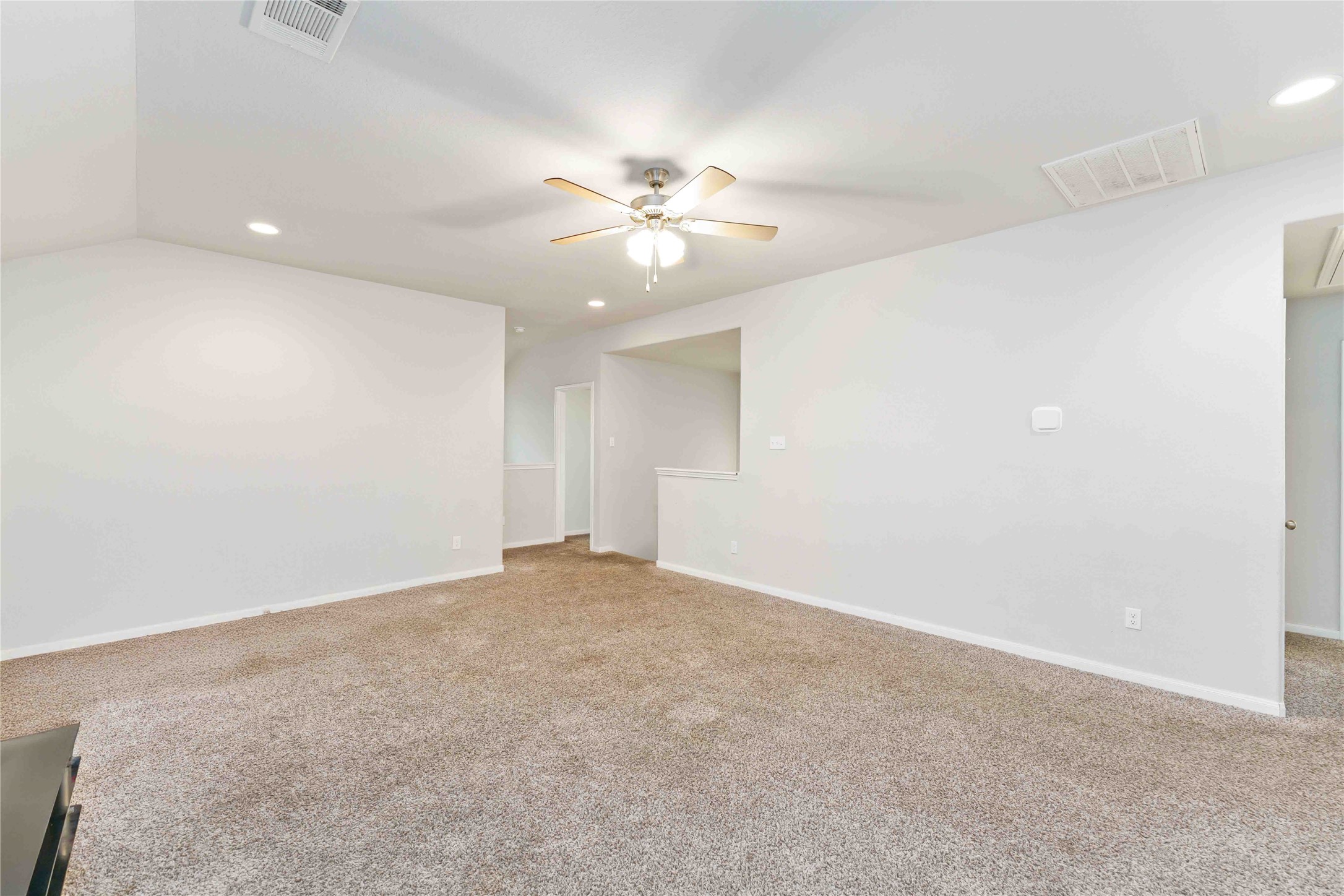 7002 Victorville Drive Rosharon, TX 77583 - Photo 25 of 27 an empty room with a fan and a fan