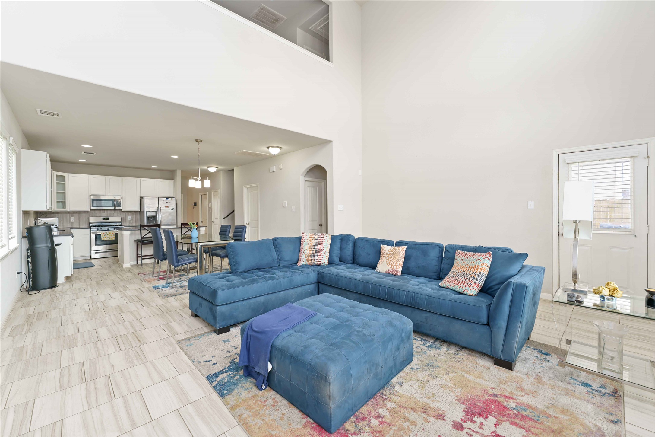 7002 Victorville Drive Rosharon, TX 77583 - Photo 3 of 27 a living room with furniture and a wooden floor