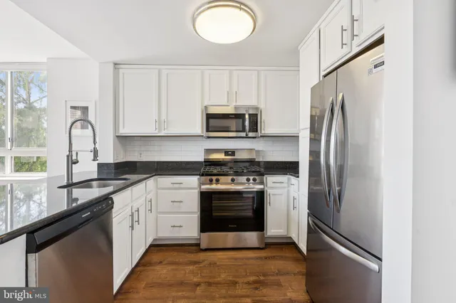 $615,000 | 355 I Street Southwest, Unit 601, Washington, DC 20024