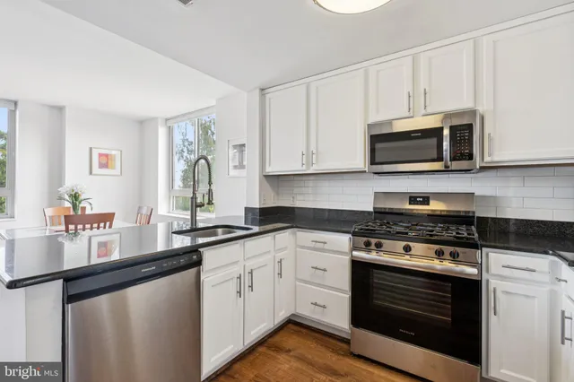 $615,000 | 355 I Street Southwest, Unit 601, Washington, DC 20024