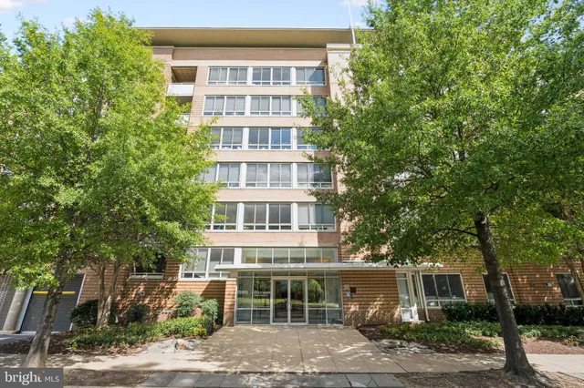 $615,000 | 355 I Street Southwest, Unit 601, Washington, DC 20024