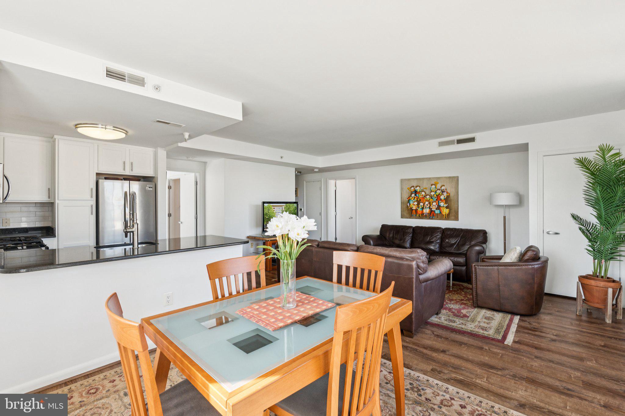 355 I Street Southwest, Unit 601 Washington, DC 20024 - Photo 9 of 25