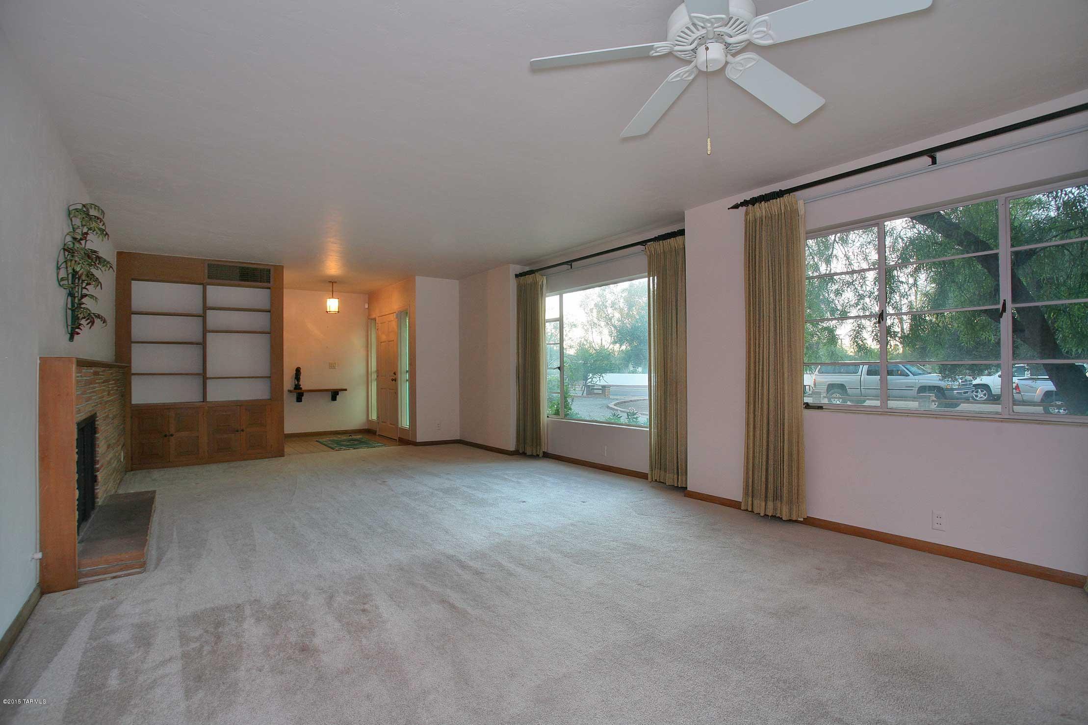 2408 East Lind Road Tucson, AZ 85719 - Photo 4 of 33 Gallery Image 4