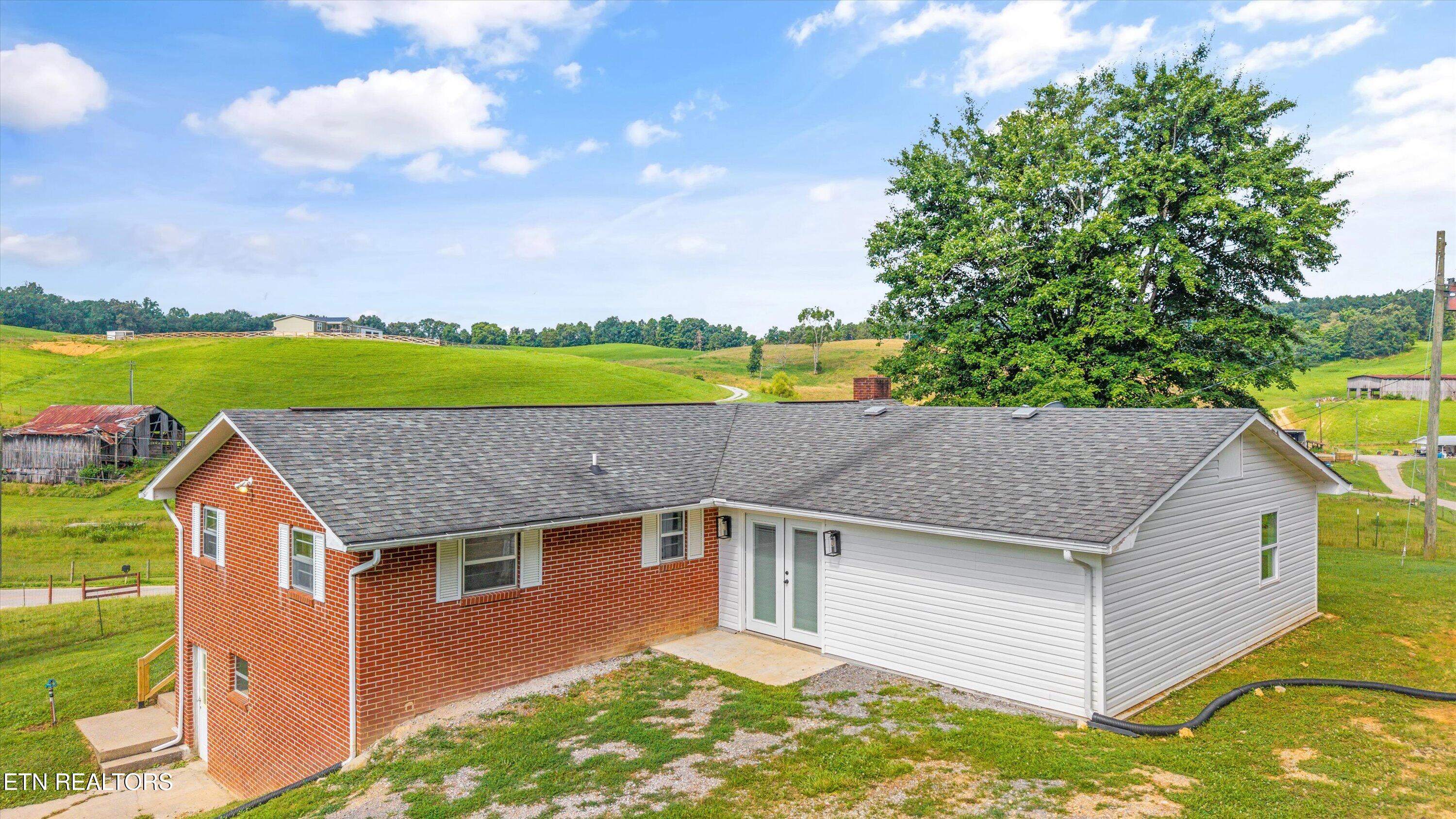 10812 Blue Springs Road Sweetwater, TN 37874 - Photo 3 of 45 29-10812 Blue Springs Rd30