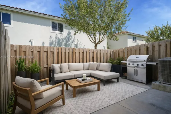 $2,200 | 149 Northeast 3rd Street, Florida City, FL 33034