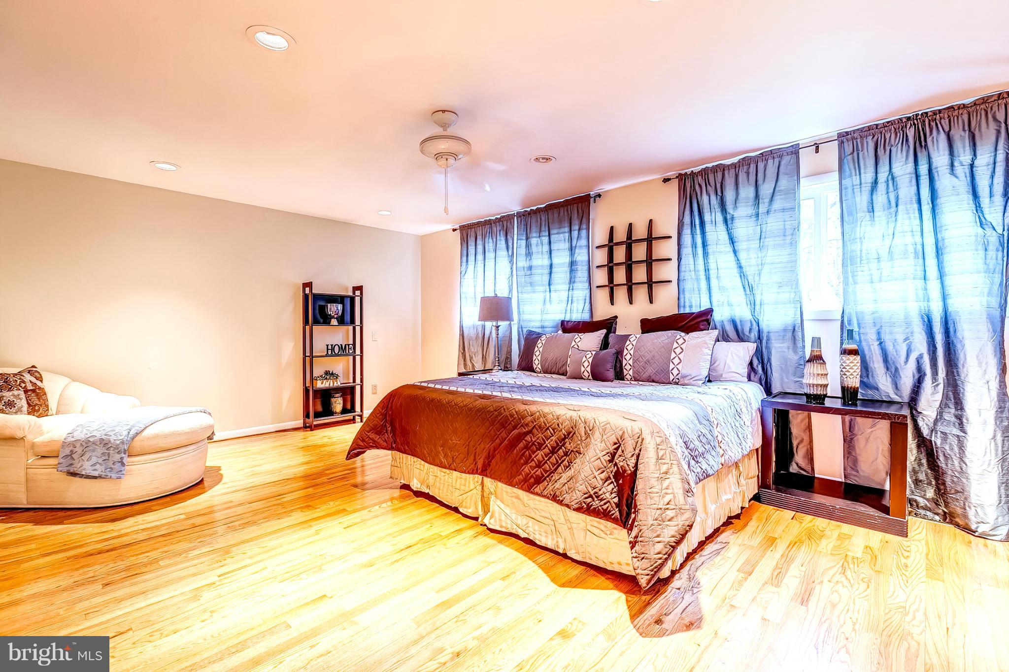 2104 Burdock Road Baltimore, MD 21209 - Photo 14 of 30 Large Master Suite