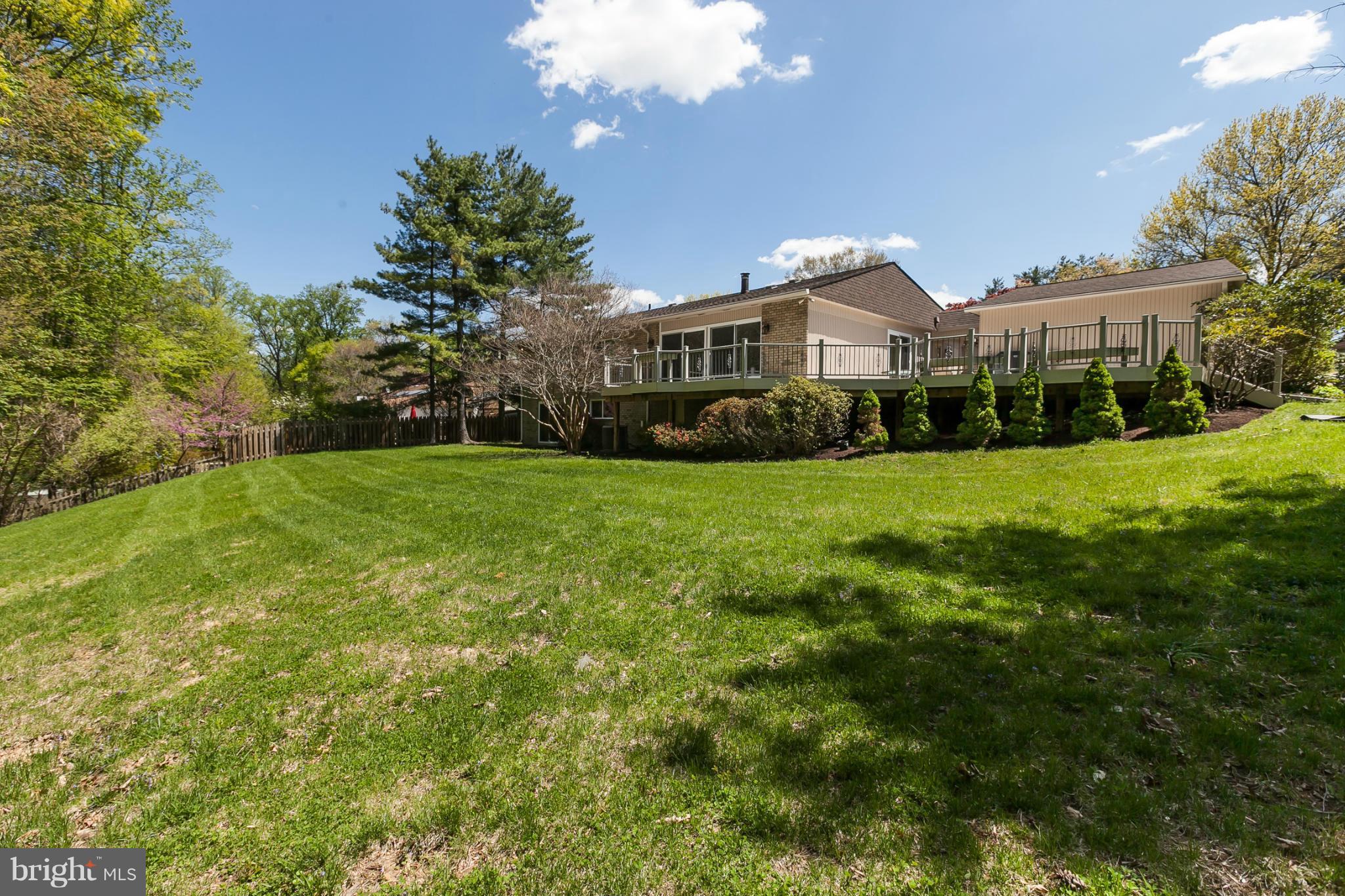 2104 Burdock Road Baltimore, MD 21209 - Photo 29 of 30 Large Backyard