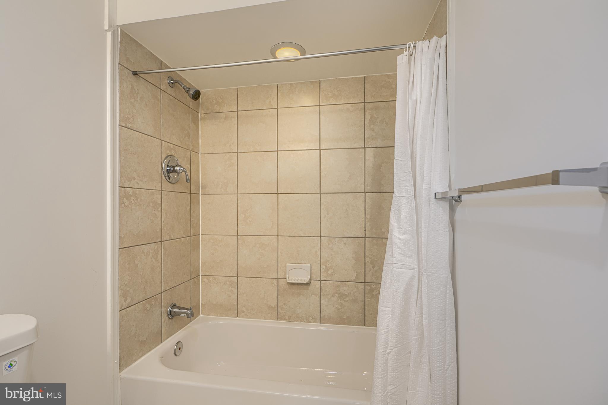 2421 Forest Green Road Baltimore, MD 21209 - Photo 29 of 41 Gallery Image 29