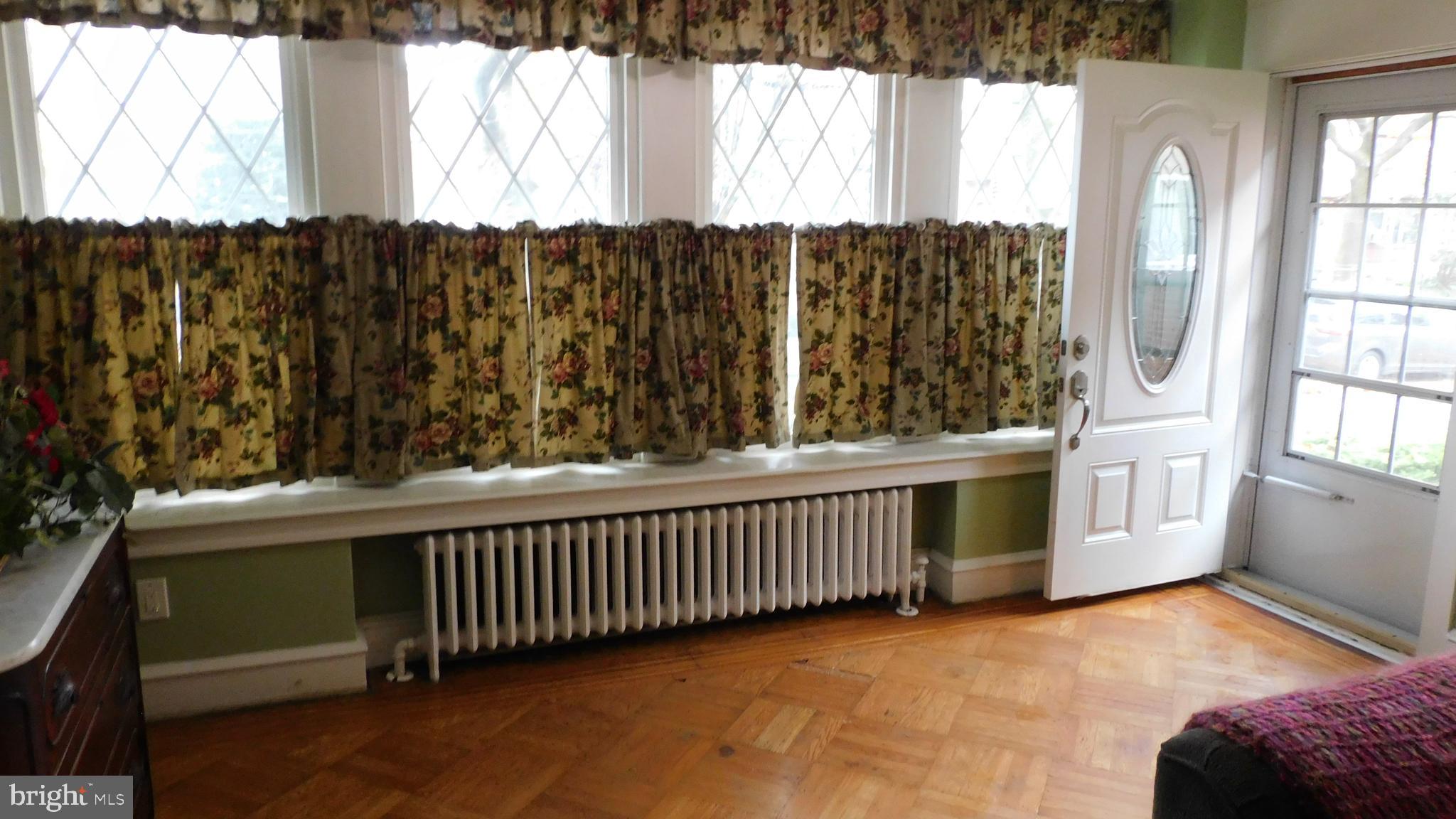3227 Fuller Street Philadelphia, PA 19136 - Photo 8 of 27 Sun parlor and entry door