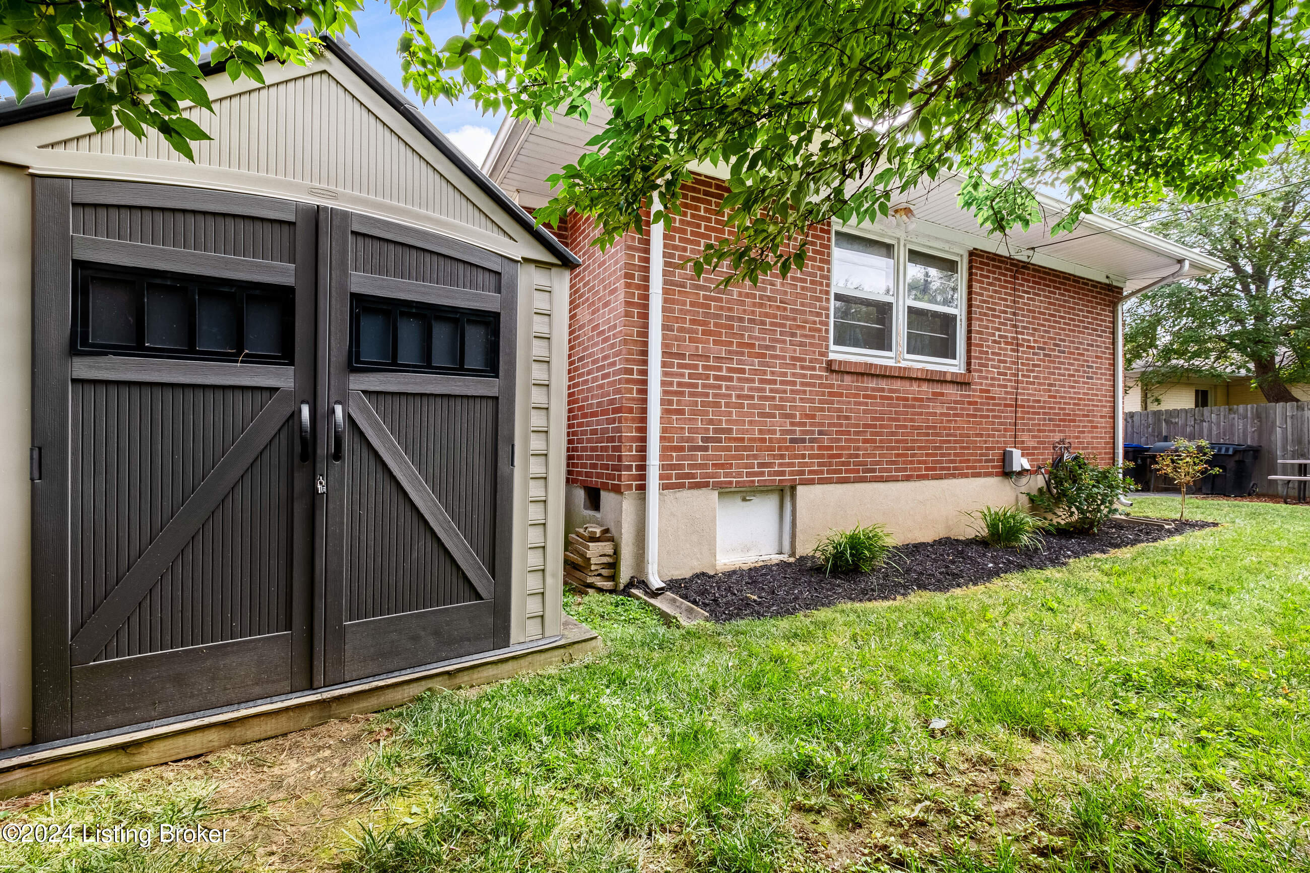 2913 Kings Bridge Road Louisville, KY 40220 - Photo 40 of 42 Exterior 2