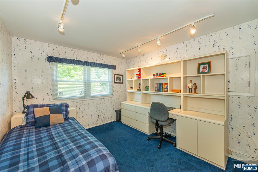 18 Teak Road Wayne, NJ 07470 - Photo 15 of 28