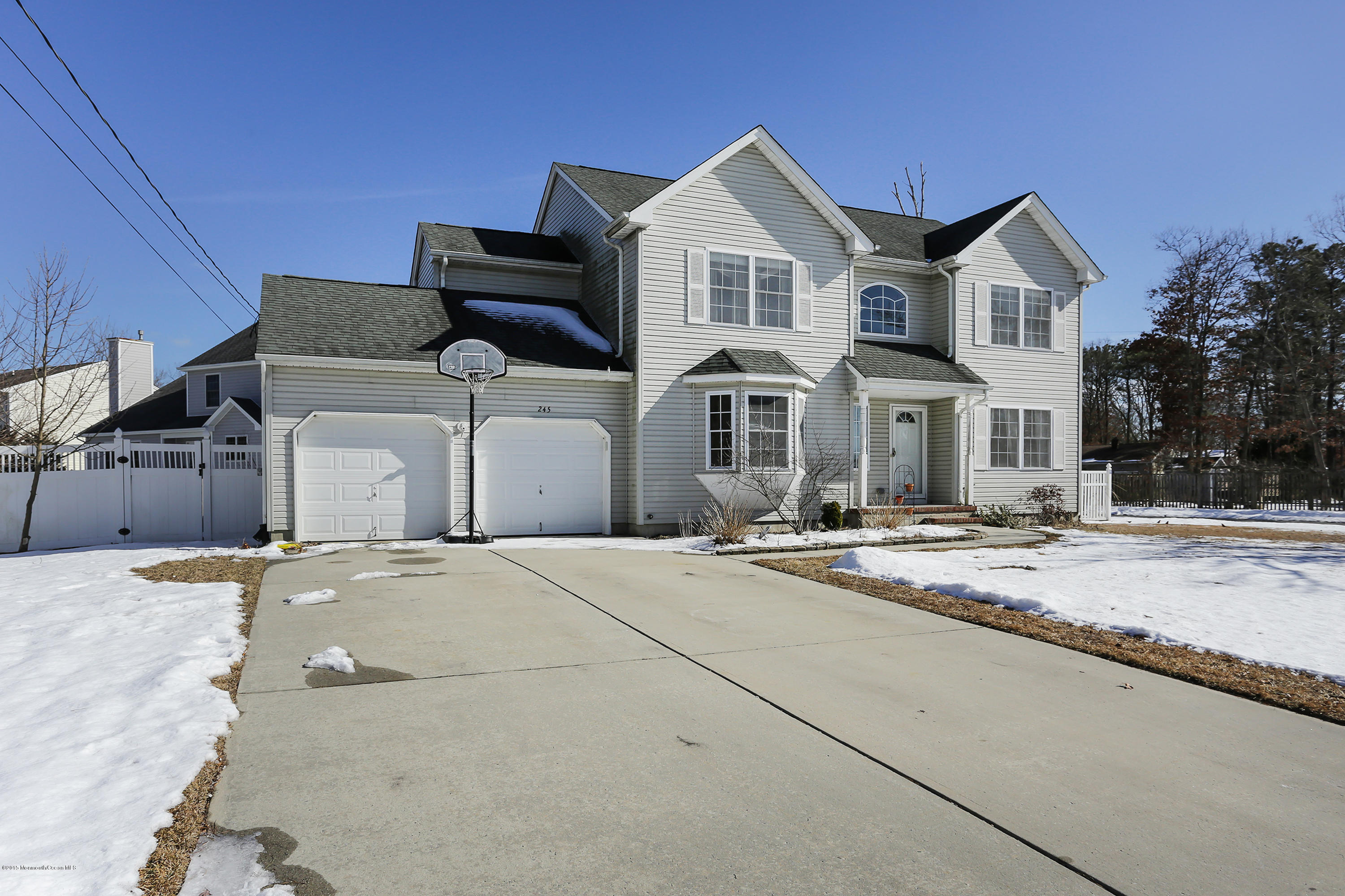 245 Clipper Road Manahawkin, NJ 08050 - Photo 2 of 24 245_clipper_dr_MLS_HID971654_ROOMexterio